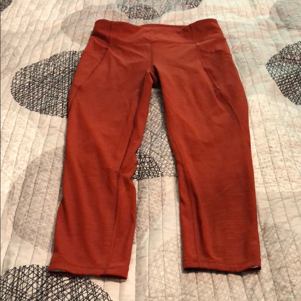 high rise lululemon yoga pants